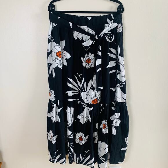 Swim Cacique Plus Size 18/20 Woven Tiered Flaunce Skirt CoverUp Floral Faux Wrap - Picture 3 of 13
